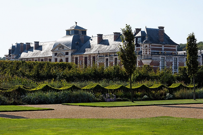 Chateau du Champ de Bataille-064